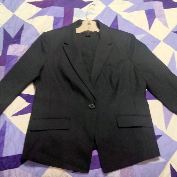 Ann Taylor Suit - Picture 2 of 6